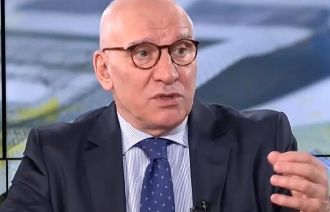 Левон Хампарцумян: Еврото може да е всичко, но не е ваксина срещу лошо финансово управление