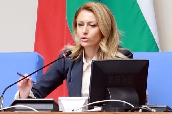 ГЕРБ официално: Рая Назарян става шеф на Народното събрание. Ротацията ще е на 10 месеца