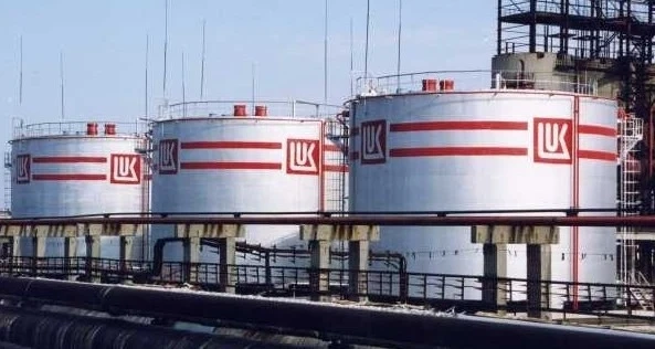 Лукойл прие предложение за изкупуване на активите ѝ