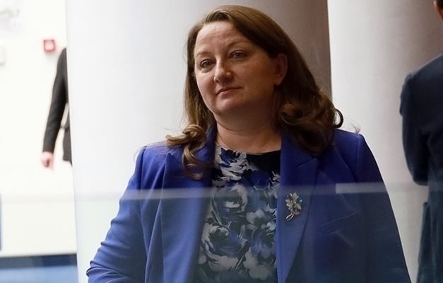 Минималната заплата ще е 1213 лв. или 639 евро