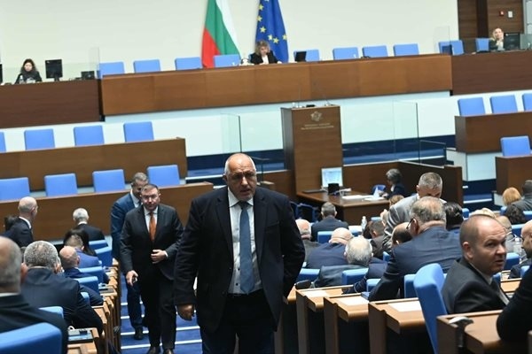 Борисов недоволен от корекциите в бюджета: Продължаваме бюджетите от сглобката