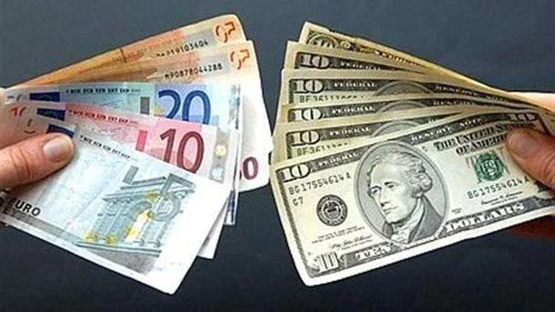 Еврото почти без промяна спрямо долара