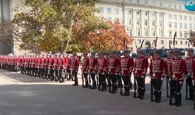 Започнаха официалните чествания в София за Деня на народните будители