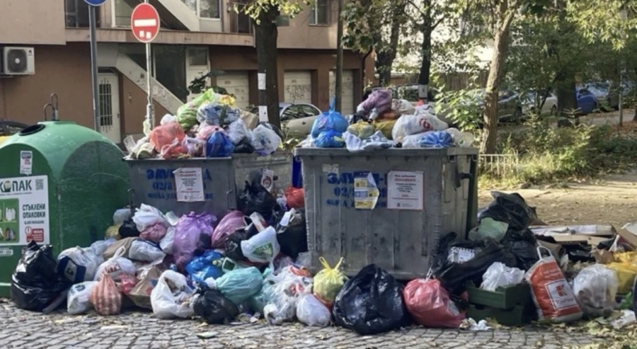 Граждани ще изсипят боклуци пред Народното събрание