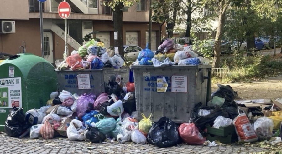 Граждани ще изсипят боклуци пред Народното събрание