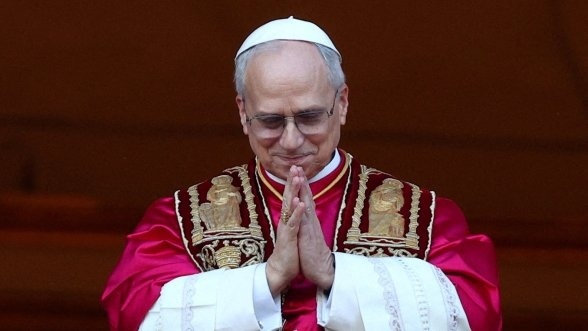 Папата остро критикува политиката на САЩ към мигрантите