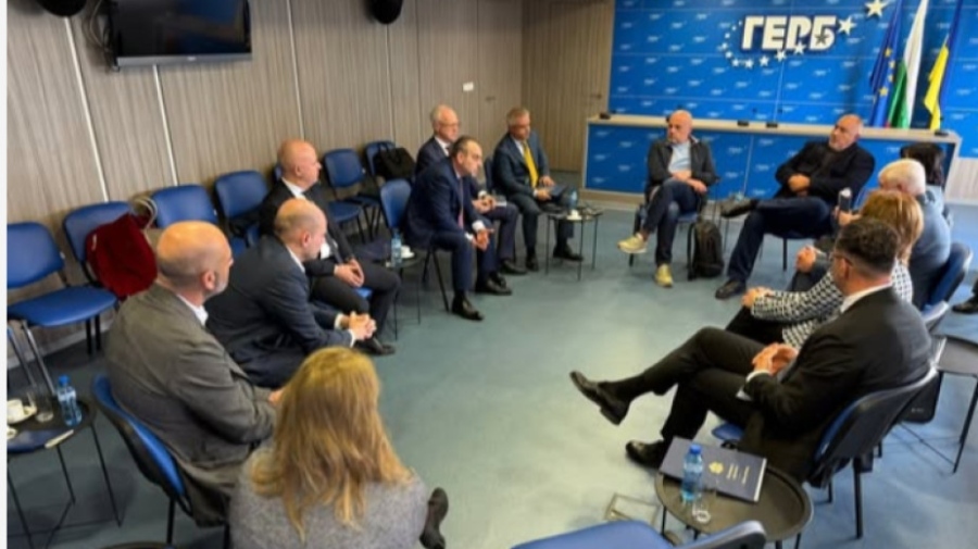 Борисов, Дончев и Петкова се срещнаха с работодателите
