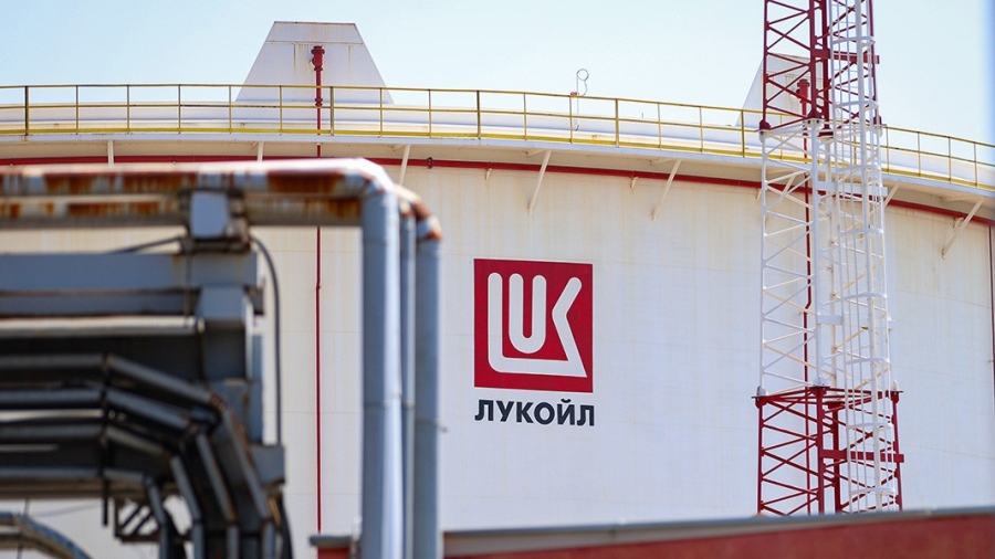 Продължава проверката на ДАНС в Лукойл