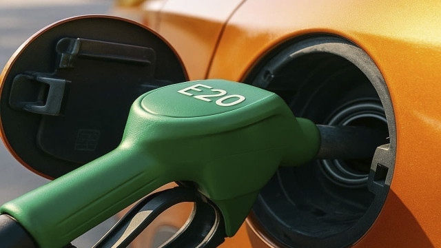 Светослав Бенчев призова хората да не се презапасяват с гориво