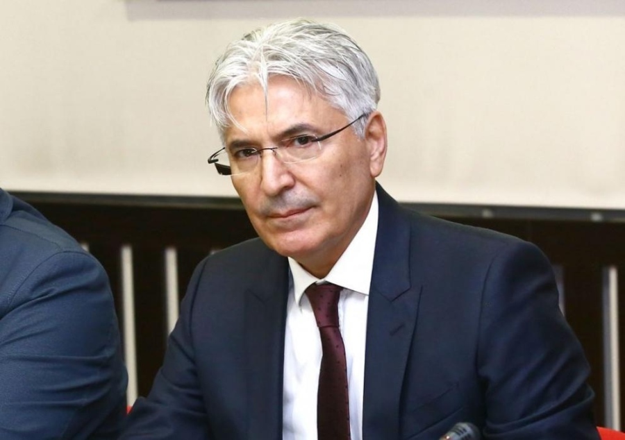 Бившият шеф на КЗК Петко Николов - особен управител на Лукойл?