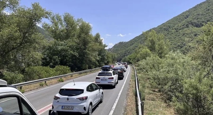 Обходът на Кресна спасява от задръстванията, докато се довърши АМ Струма през Кресненското дефиле