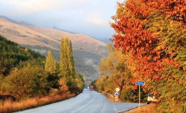 Слънчево време днес. По долините на реките - мъгливо