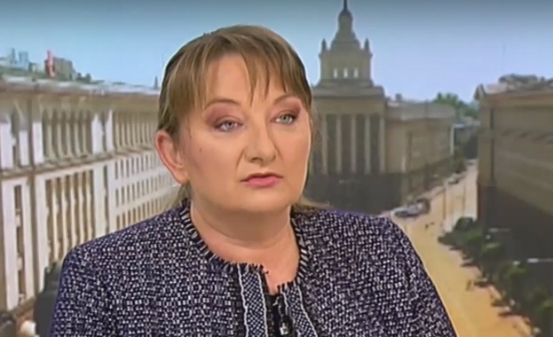 Деница Сачева: Коледни добавки за пенсионерите не са планирани
