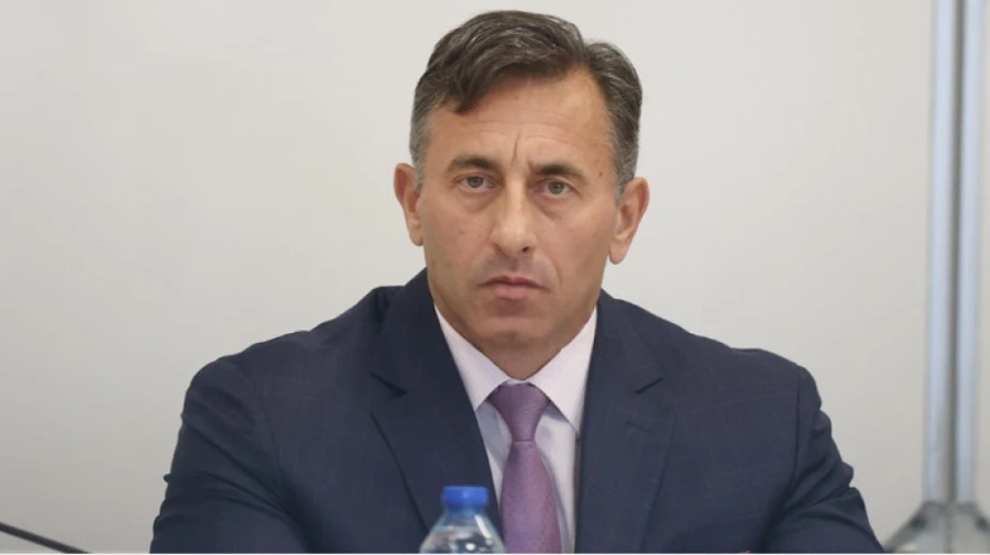 Румен Спецов вече е вписан в търговския регистър като особен управител на дружествата на Лукойл у нас
