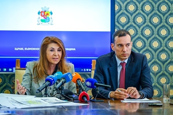 Терзиев оставя без нито един служител главната архитектка, която не може да уволни заради болнични