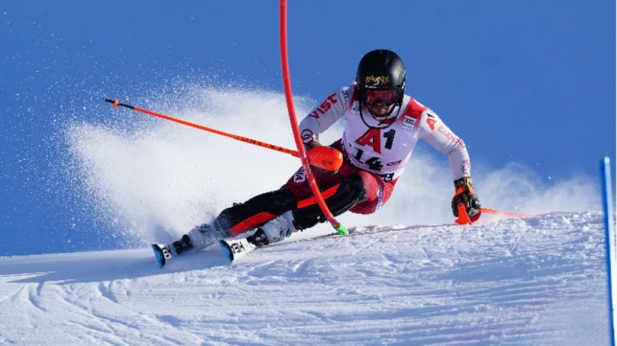 Алберт Попов направи пореден пробив