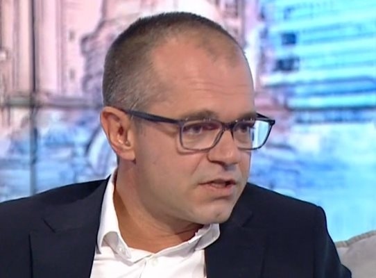 Шефът на КЗП: Предприели сме мерки за спиране на поскъпването на зоните в София