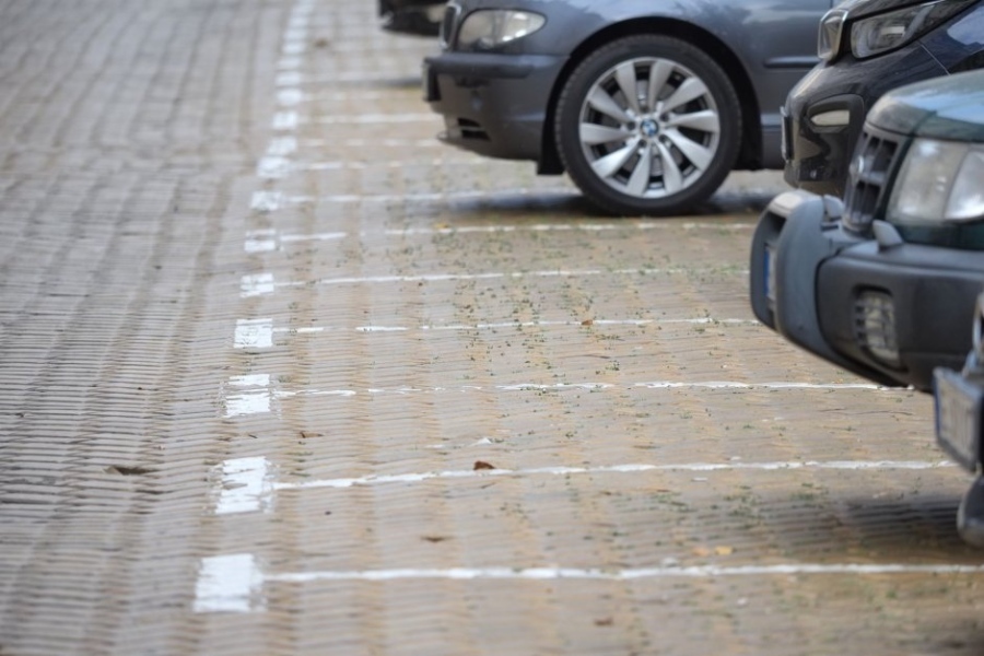 Манолова внася днес жалба в АССГ срещу зоните