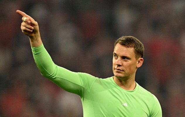 Мануел Нойер под прицел: Вратарят на Байерн Мюнхен обвинен за поражението от Арсенал