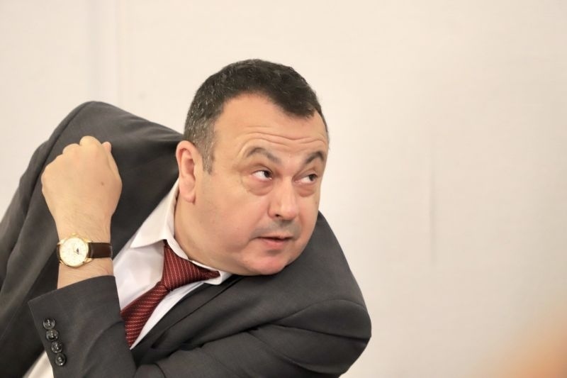 Хамид Хамид ме душеше със закачалка: Младежи от ПП-ДБ твърдят, че са бити