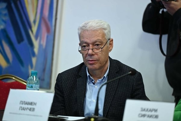 Бизнесът: Проблемът е да убедим хората, че образованите в България имат страхотно бъдеще