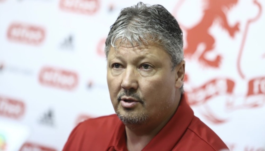 Легендата на българския футбол Любо Пенев е приет по спешност в болница в Германия