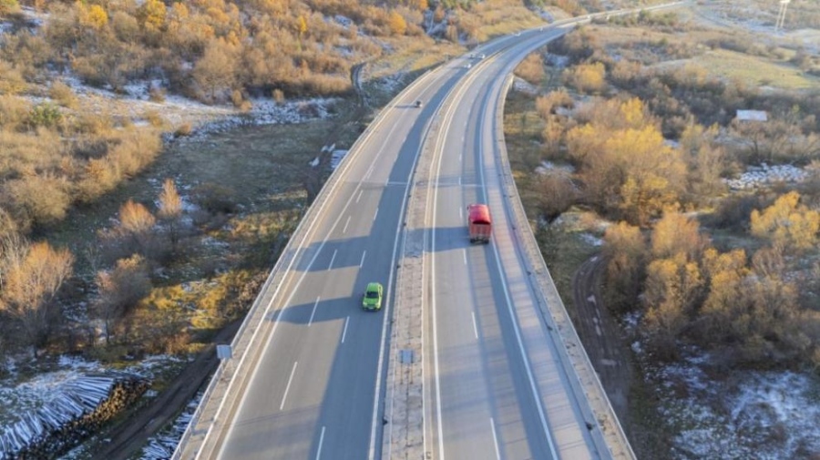 До 5 декември се променя движението в участък от АМ Струма в Пернишко