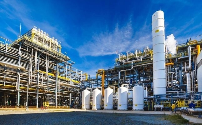 Бившият собственик на Порнхъб иска да купи активите на Лукойл