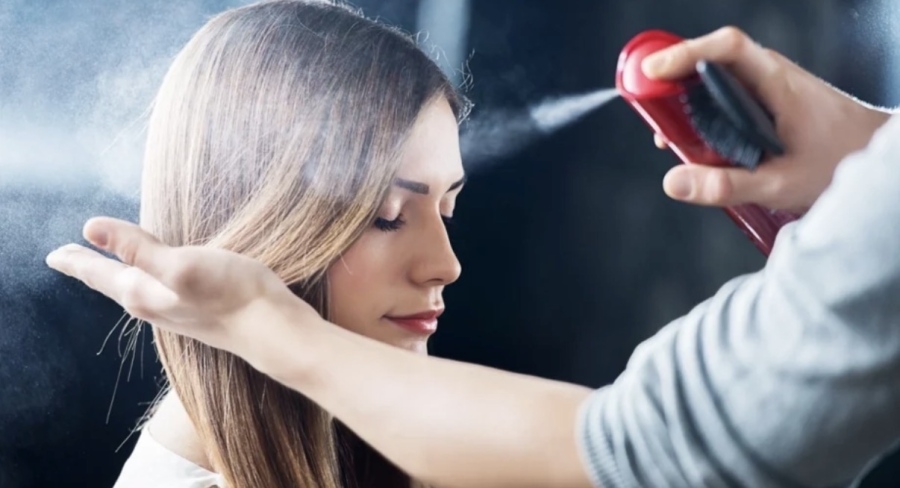 Нова наредба за салоните за красота: Бележка от личния лекар и тест за алергии преди боядисване