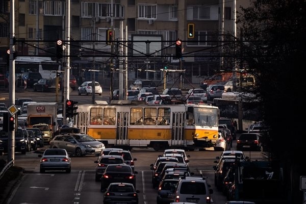 София е 2-ият най-задръстен с коли град в Европа