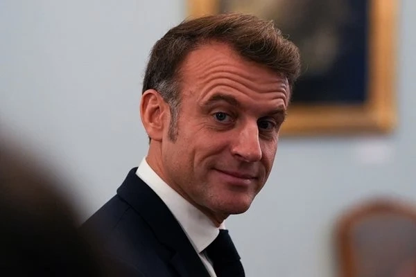 Макрон, Стармър и Мерц разговаряха 40 минути по телефона с Тръмп за Украйна