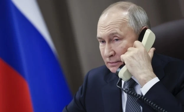 Владимир Путин е провел телефонен разговор с венецуелския си колега Николас Мадуро