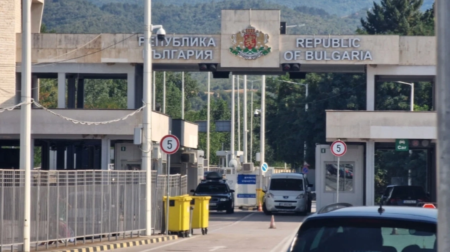 Възстановено е движението на камиони през ГКПП Кулата – Промахон