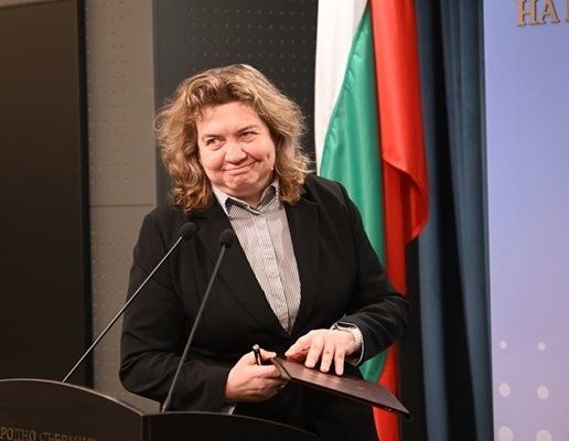 Наталия Киселова: Смяната на парламентарния шеф отвори духа от бутилката