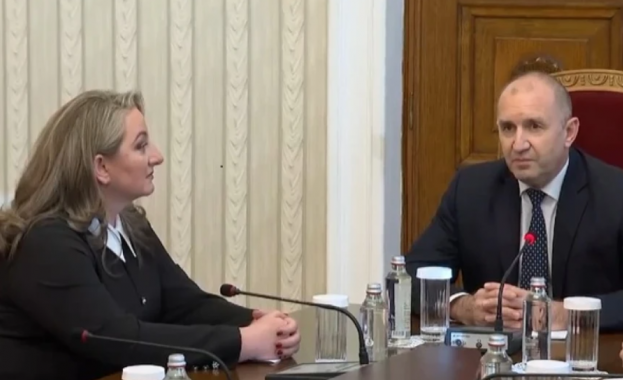 Румен Радев стартира консултациите с ГЕРБ-СДС, Сачева бе категорична: Насрочете дата за предсрочни избори