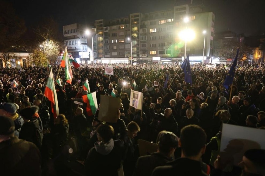 Асошиейтед прес и Ройтерс за протестите в България