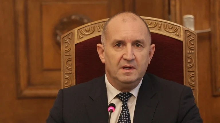 Румен Радев обяви кога ще връчи първия мандат за правителство