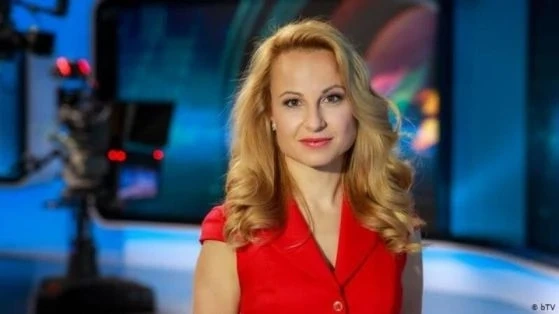 bTV сваля от екран водещата Мария Цънцарова