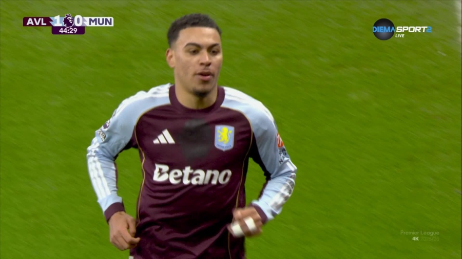 Астън Вила продължава с добрите игри, победи и Манчестър Юнайтед