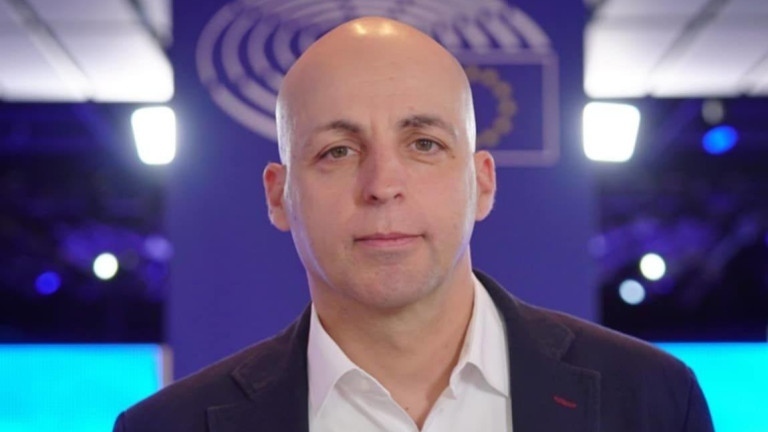 Журналистът Стоян Георгиев напуска bTV с подкрепа към Мария Цънцарова