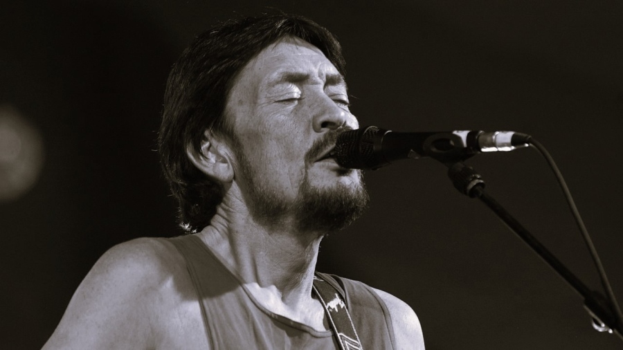 Почина музикантът Крис Риа