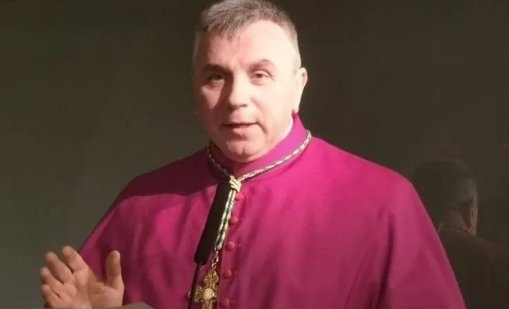 Италиански епископ предизвика гняв: Феминистките трябва да се подчиняват като Дева Мария