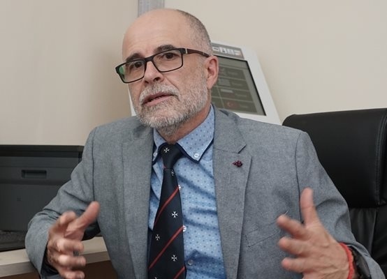 Шефът на тол управлението: 3 пъти по-малко нарушители заради камерите за средна скорост, но има минал с 272 км./ч.