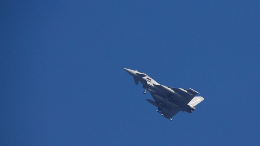 Великобритания и Франция бомбардираха склад за оръжие на джихадисти в Сирия