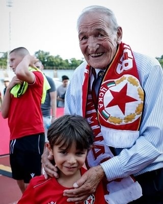 ЦСКА кръсти академията си на Димитър Пенев