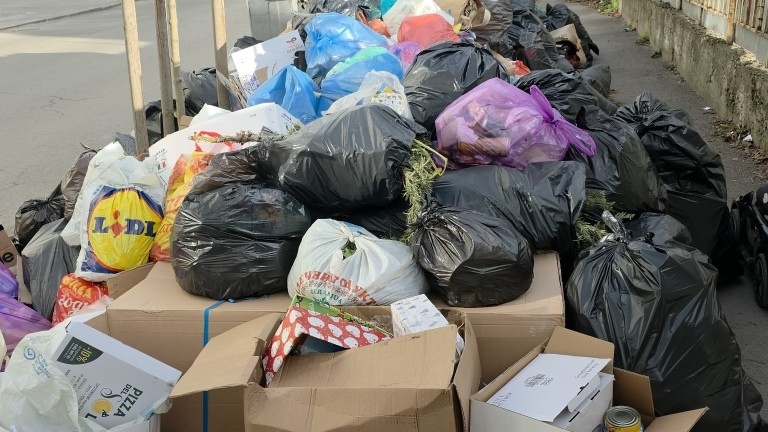 В Подуяне заплашват с протести заради ситуацията с боклука