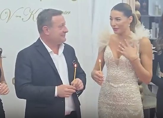 Рачков ще се жени, предложи брак на любимата си Виктория с голям диамант