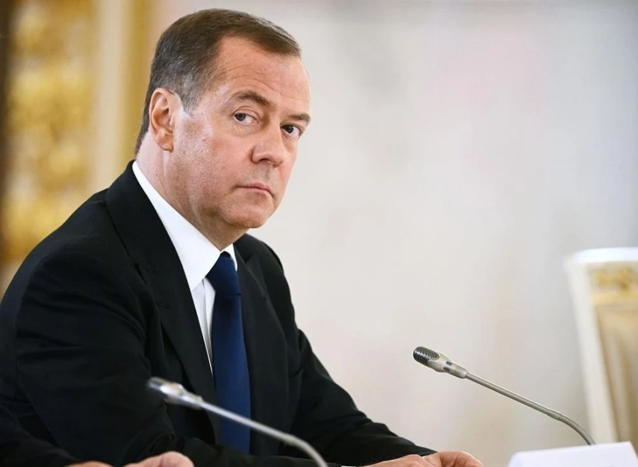 Медведев: Гренландия може да гласува за присъединяване към Русия, ако Тръмп не побърза