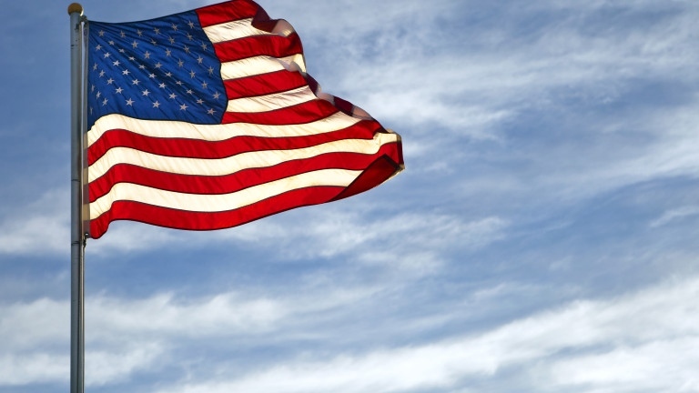 САЩ препоръчали на служителите на най-голямата си база в Близкия изток да я напуснат