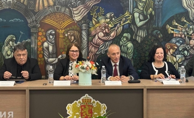 Стипендии от 665 евро за най-талантливите ученици, които останат да следват в България